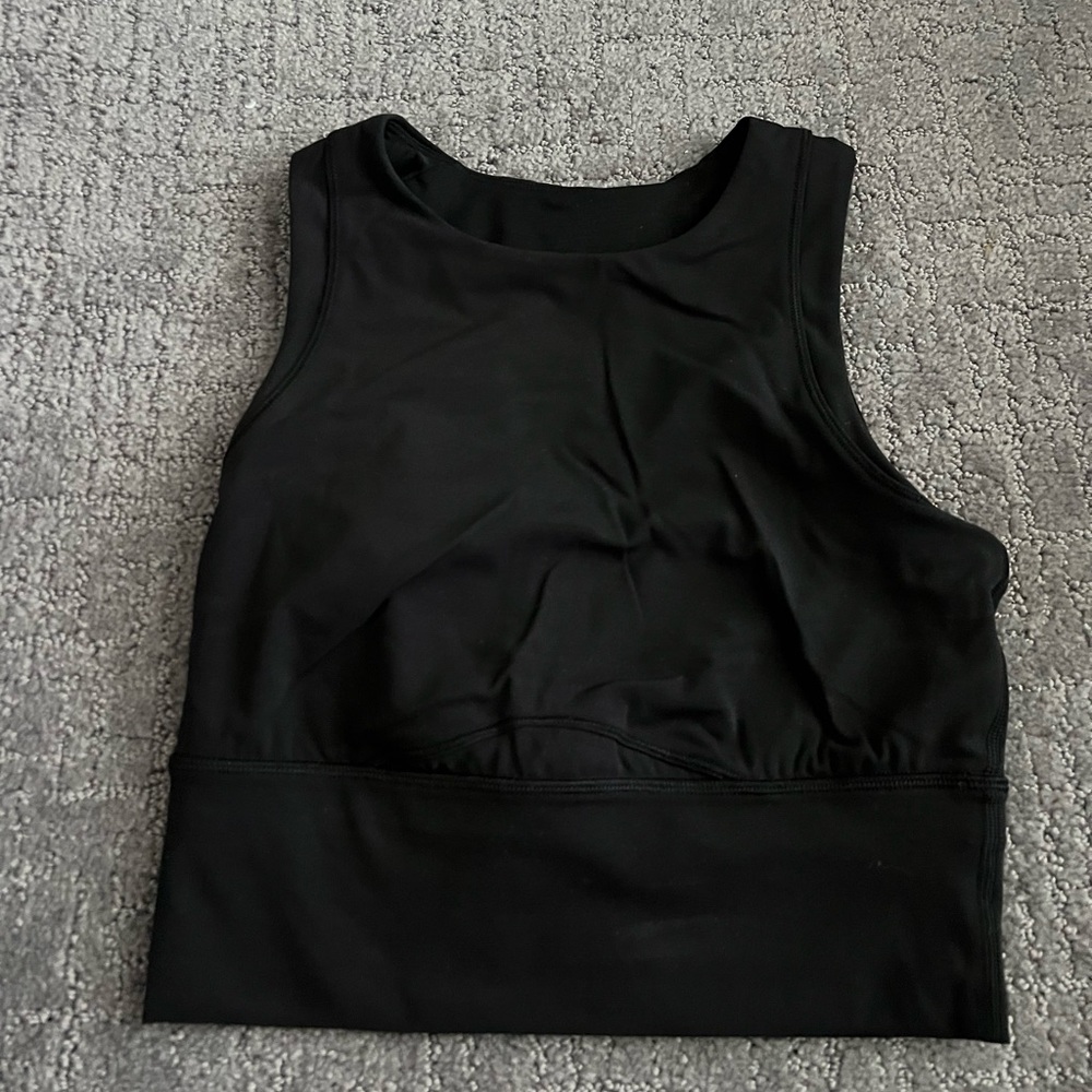 Lululemon crop top